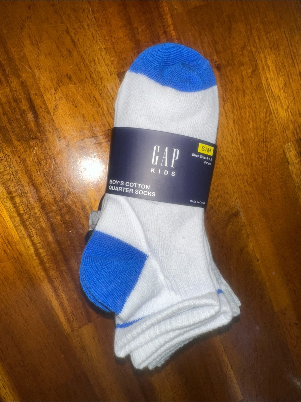 New with packaging GAP kids S/M 8 pairs of socks